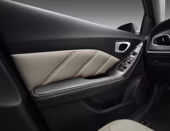 Интерьер Trumpchi GA3S '2014–19