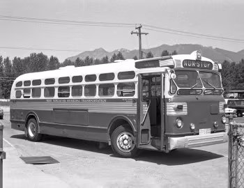 Twin Coach FL-33 '1952