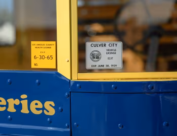 1933 Twin Coach "Helms Bakery" Delivery Truck