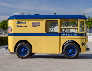 1933 Twin Coach "Helms Bakery" Delivery Truck