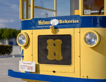 1933 Twin Coach "Helms Bakery" Delivery Truck