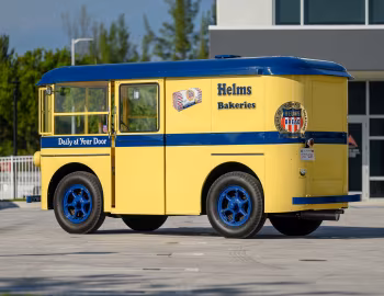 1933 Twin Coach "Helms Bakery" Delivery Truck