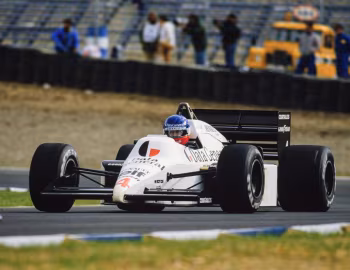 Tyrrell 015 '1986
