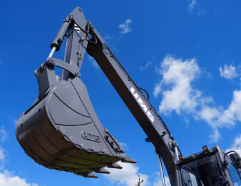 UMG E200W '10.2023–26