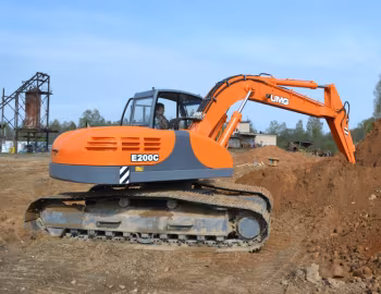 UMG E200C '2013–14