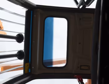 Interior UMG E200CH '2014–17