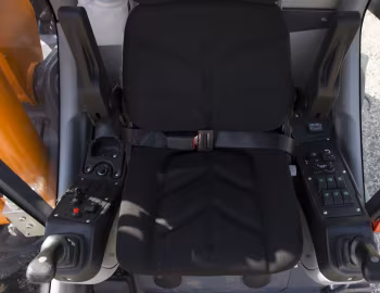Interior UMG E200CH '2014–17