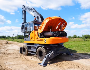 UMG E200W '10.2023–26