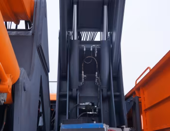 UMG E280WH '2015–17