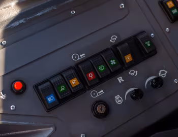 Interior UMG M300 '2019–21