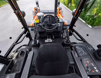 Interior UMG TLB 945 '2024–pr.