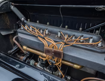 Sob o capô 1912 Everitt Six-48 Touring