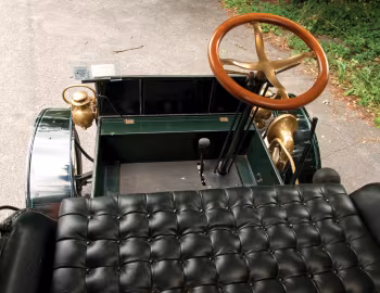 Interior 1907 Jewel Model D Runabout