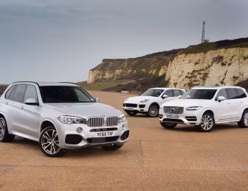 Porsche Cayenne, BMW X5 xDrive40e M Sport, Volvo XC90 T8 Inscription