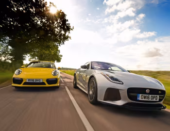 Jaguar F-Type SVR Coupé vs Porsche 911 Turbo