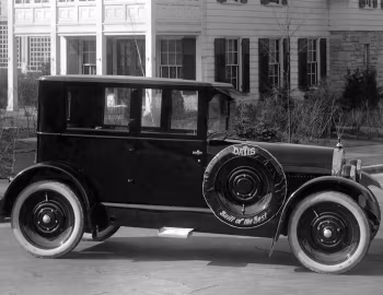 1922 Davis Model 76 Brougham