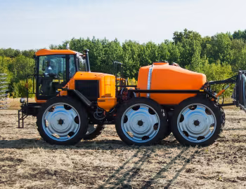 Туман-3 штанговый опрыскиватель на узких колёсах '2019–pr.