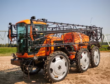 Туман-3 штанговый опрыскиватель на узких колёсах '2019–pr.