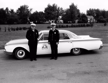 1960 Ford Fairlane Town Sedan Police (58E)