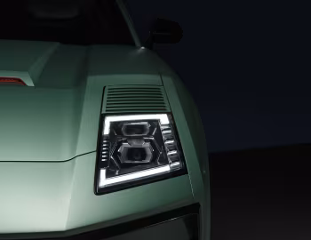 Saloon Mecha Dragon EV '2021–pr.