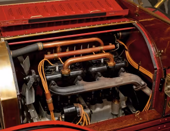 Sob o capô 1909 Washington Model A-1 Touring