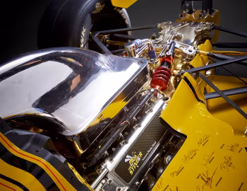 Sob o capô Widow World Stinger Indy 500 Concept Car '2011