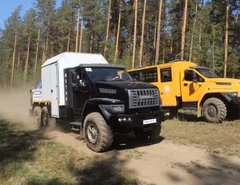 Урал-32551-5013-71 "Урал NEXT", УЗСТ-483F-13 на шасси Урал-4320-6952-13 "Урал Next CNG" с КМУ АНТ 4.4-1