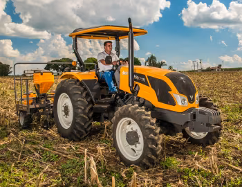 Valtra A650 Plataforma 4×4 [Brazil] '2014–19