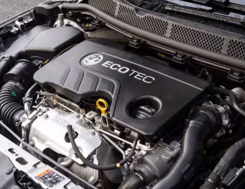 Sob o capô Vauxhall Astra CDTI '2015–19