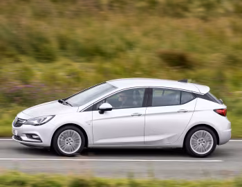 Vauxhall Astra CDTI '2015–19