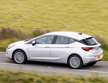 Vauxhall Astra CDTI '2015–19