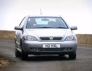 Vauxhall Astra Coupe '2000–04