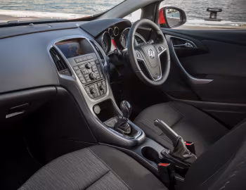 Інтер'єр Vauxhall Astra GTC Turbo '2013–17