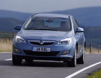 Vauxhall Astra Sports Tourer '2010–12