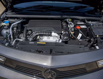 Sob o capô Vauxhall Astra GS Line '2022–26