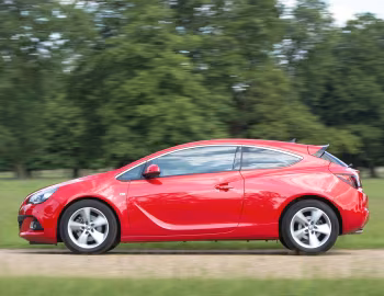 Vauxhall Astra GTC BiTurbo '2013–17