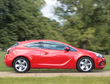 Vauxhall Astra GTC BiTurbo '2013–17