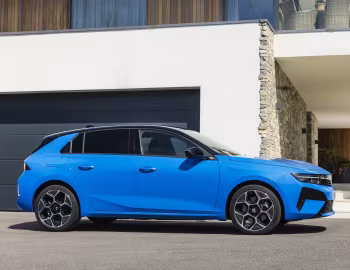 Vauxhall Astra Plug-in-Hybrid Ultimate '2026