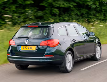 Vauxhall Astra Sports Tourer '2012–16