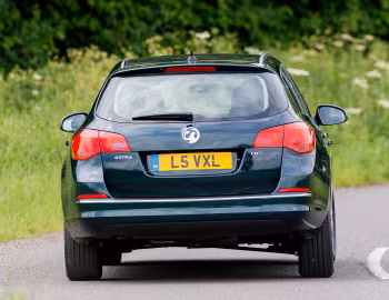 Vauxhall Astra Sports Tourer '2012–16