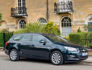 Vauxhall Astra Sports Tourer '2012–16