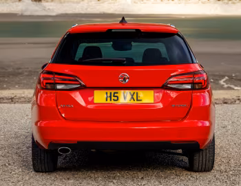 Vauxhall Astra Sports Tourer BiTurbo '2016–19