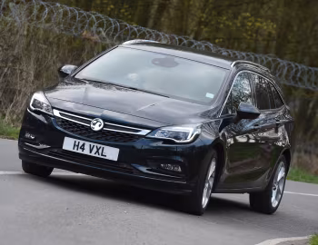 Vauxhall Astra Sports Tourer BiTurbo '2016–19