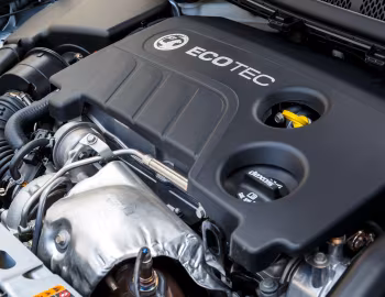 Sob o capô Vauxhall Astra Turbo '2015–19