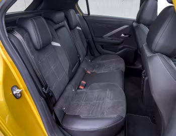 Interior Vauxhall Astra Ultimate '2022–26