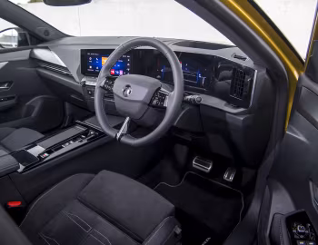 Interior Vauxhall Astra Ultimate '2022–26
