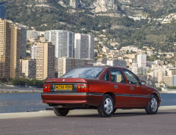Vauxhall Cavalier CDX Saloon '1993–95