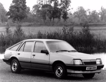 Vauxhall Cavalier Hatchback '08.1981–88