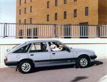 Vauxhall Cavalier GLS Hatchback '08.1981–07.1986