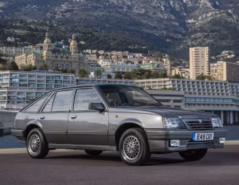 Vauxhall Cavalier CD Hatchback '1987–88